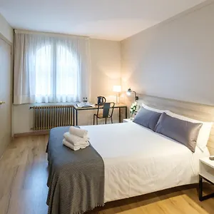 Torres 3*, Manlleu España